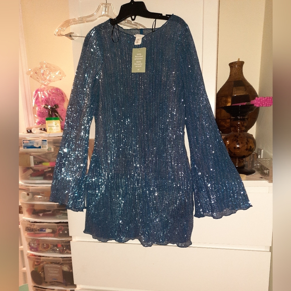 NWT WOMEN'S SEXY SEQUIN SALSA 💃  TUNIC SHEER TOP Size MEDIUM GIFT 🎁 ♥️